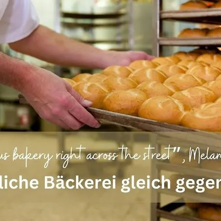 Living-in-history: Historischer Charme Und Design Lägenhet Dudeldorf